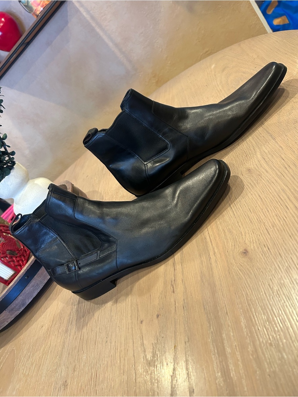 Hugo Boss Black Leather Chelsea Boots - Sz 13 EUC